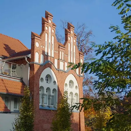 Parkresidenz Lychen, 4 *